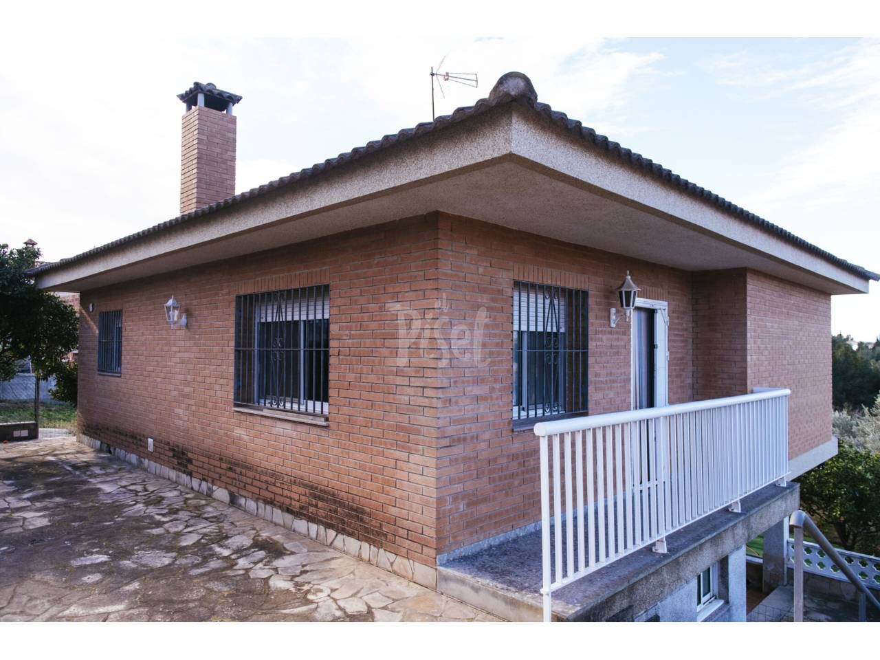 Vista exterior de Casa o chalet en venta en El Catllar  con Jardín privado y Amueblado