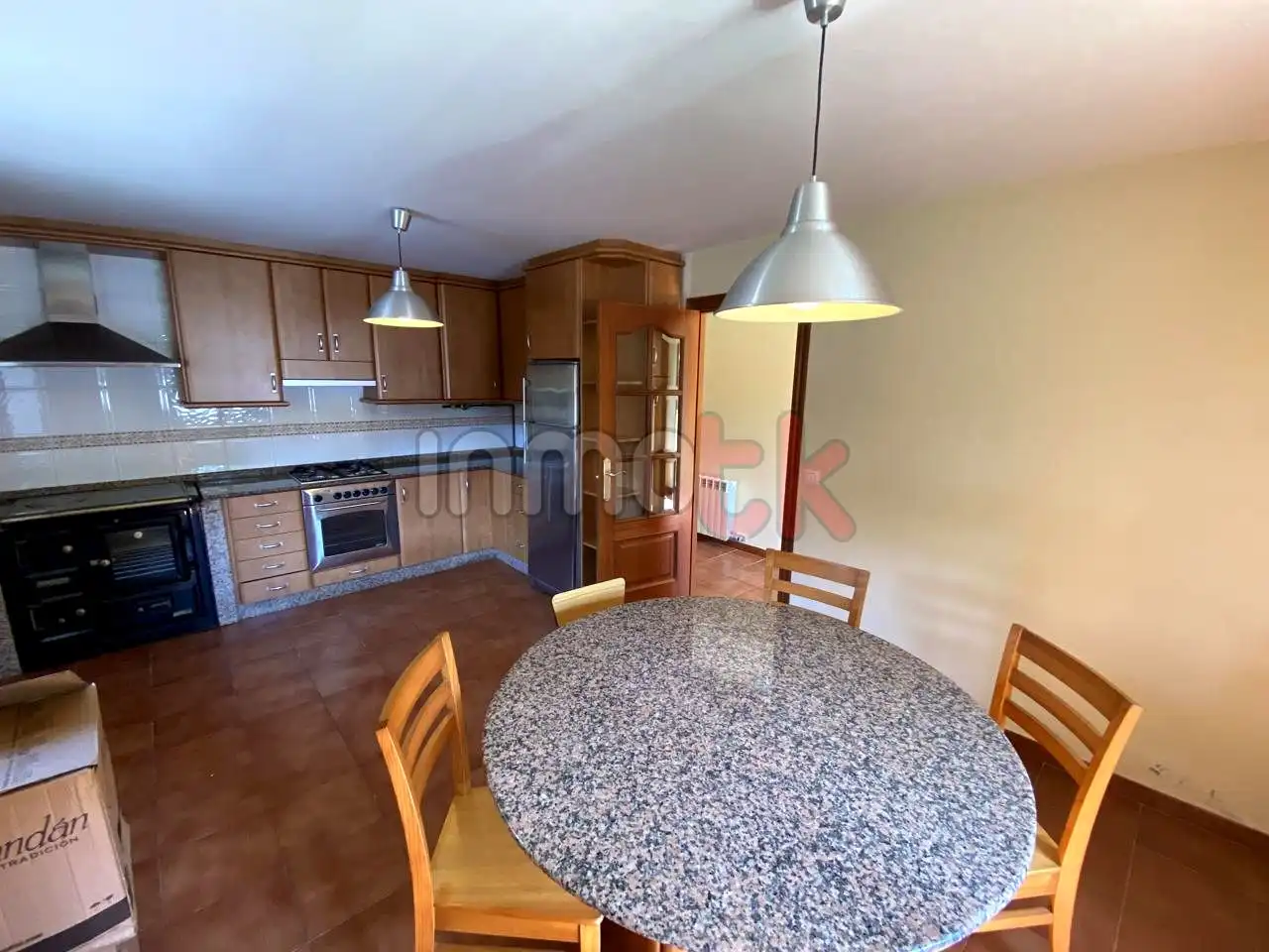 Cocina de Casa o chalet en venta en Oleiros con Calefacción, Jardín privado y Alarma