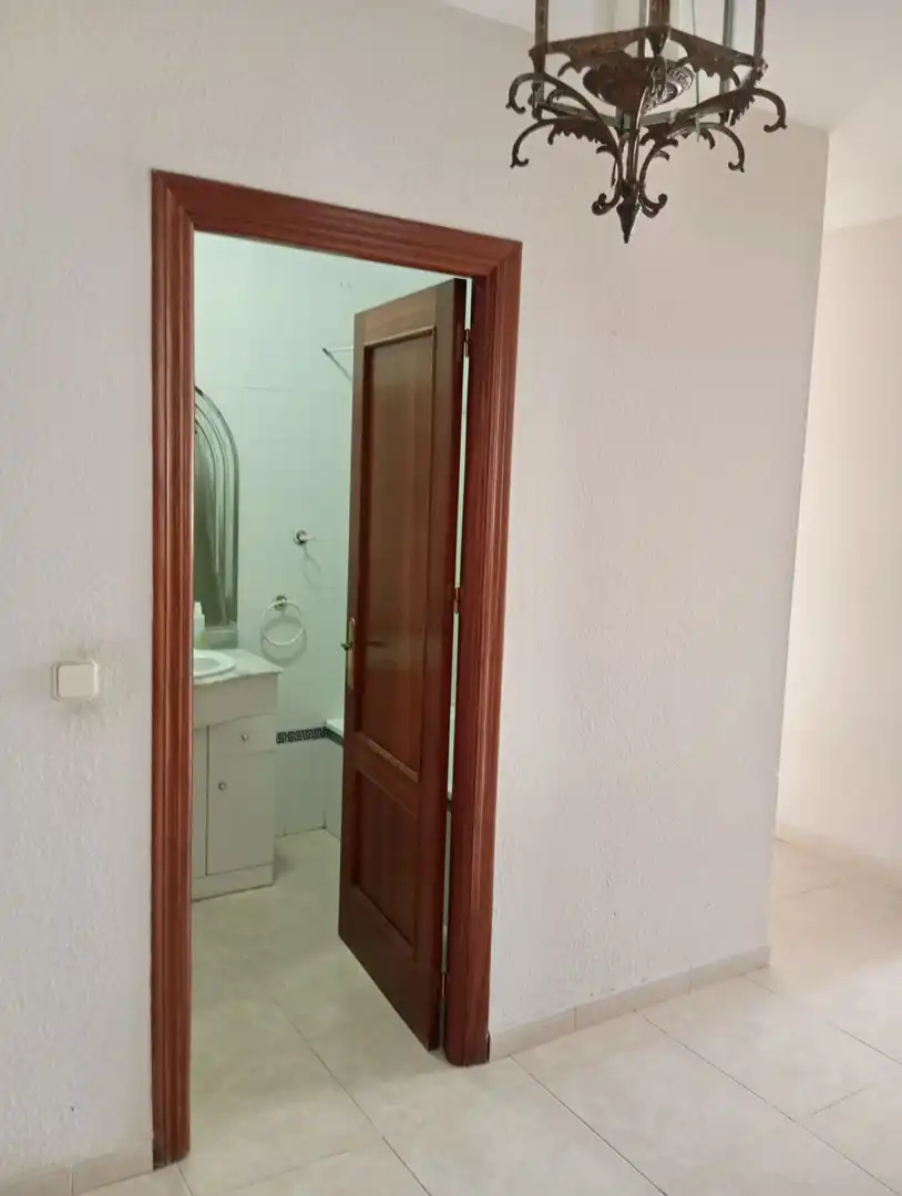 Bathroom of Flat for sale in Gines  with Air Conditioner, Heating and Terrace