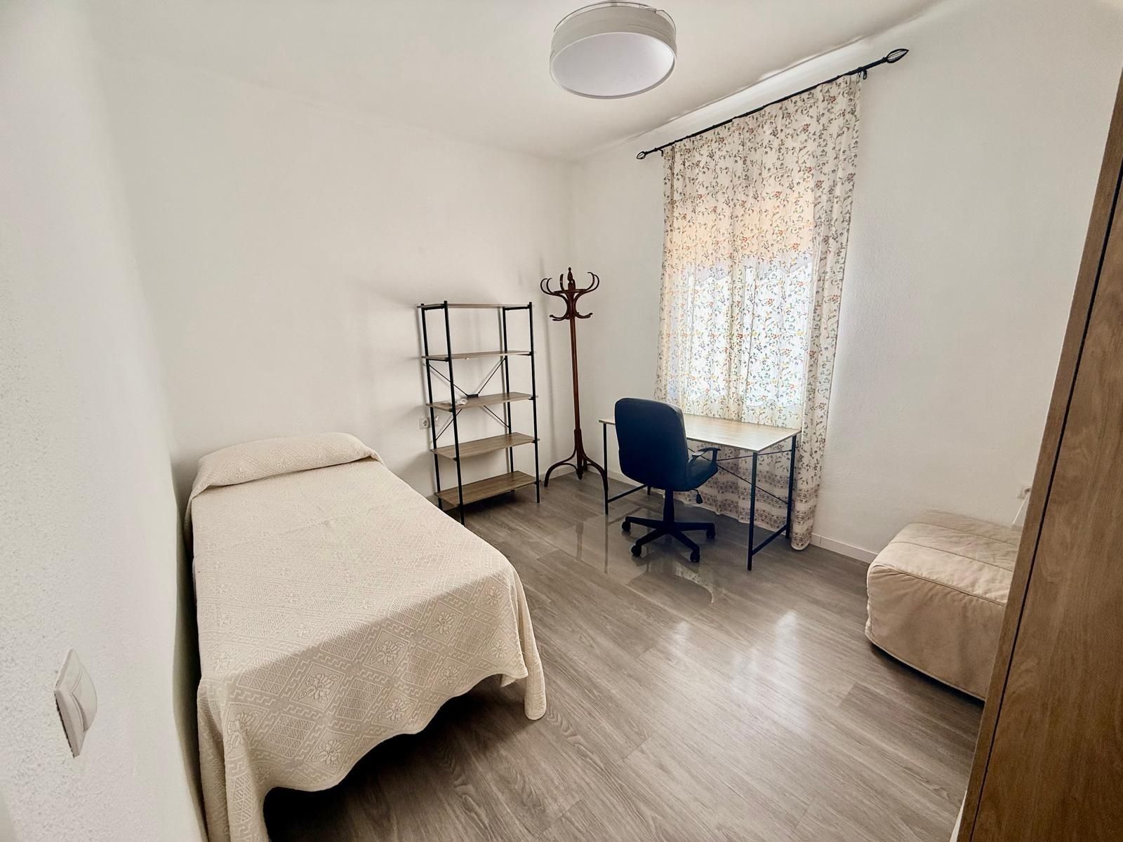 Piso para compartir en Los Castillejos - La Trinidad, Bailén - Miraflores