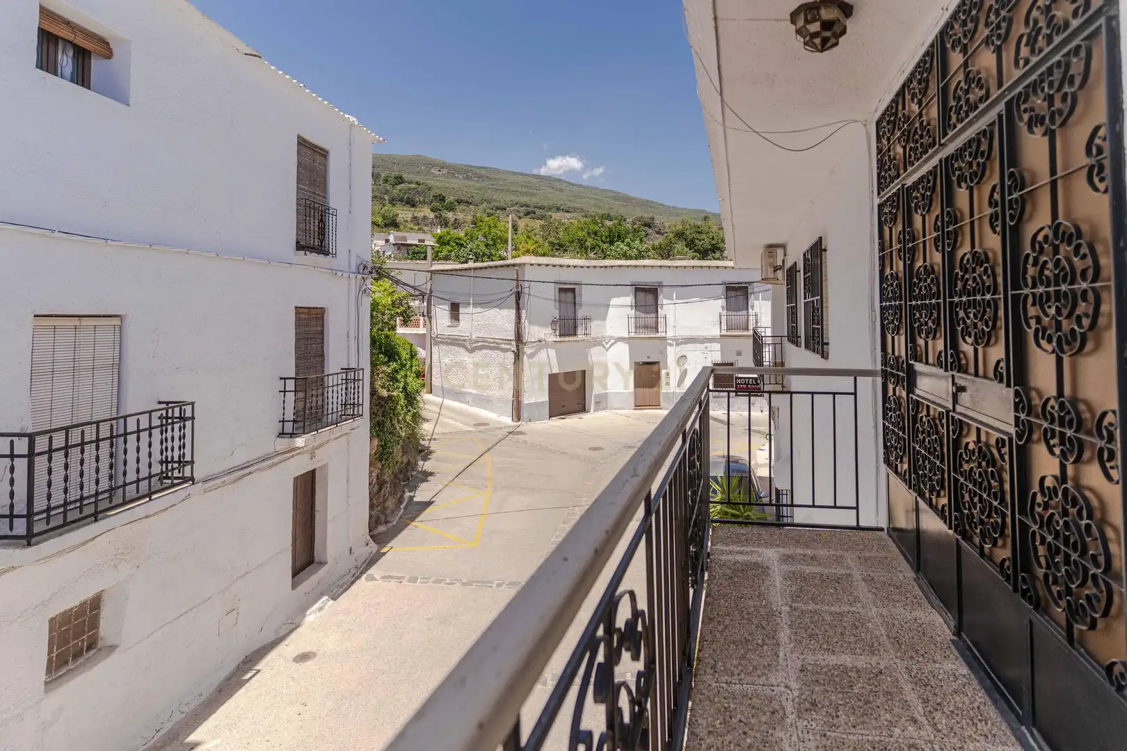 Vista exterior de Apartament en venda en La Taha amb Rentadora i Balcó