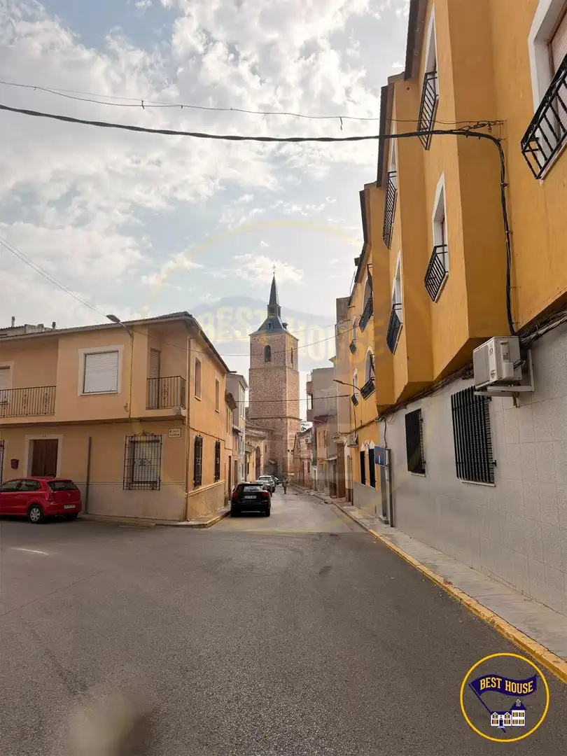 Vista exterior de Casa adosada en venta en Quintanar del Rey con Aire acondicionado, Calefacción y Amueblado