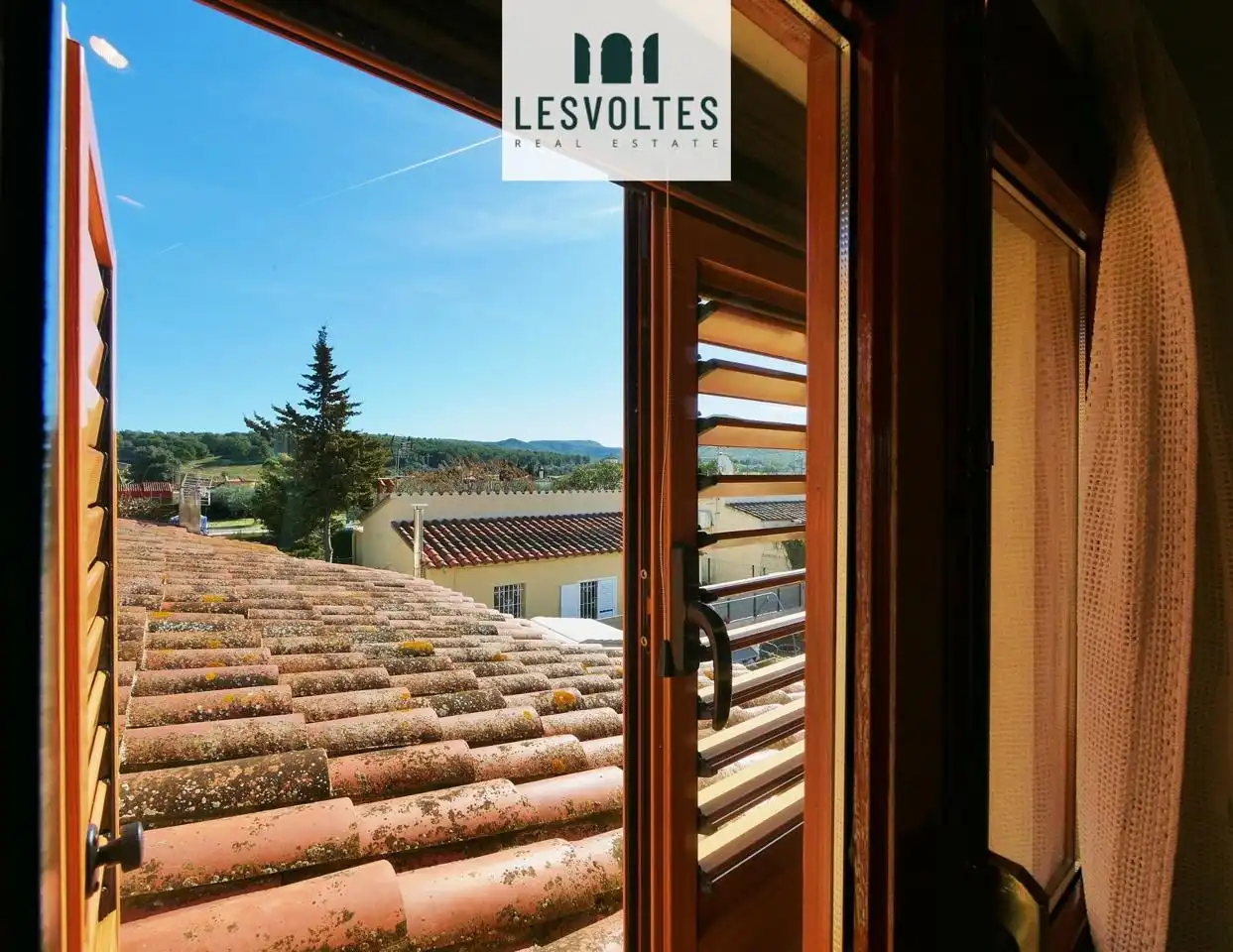 Vista exterior de Casa o xalet en venda en Bellcaire d'Empordà amb Calefacció, Jardí privat i Internet