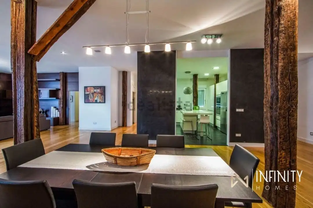 Comedor de Piso de alquiler en Bilbao  con Calefacción y Balcón