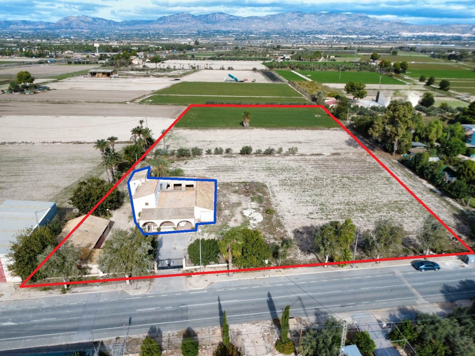 Country house for sale in Catral