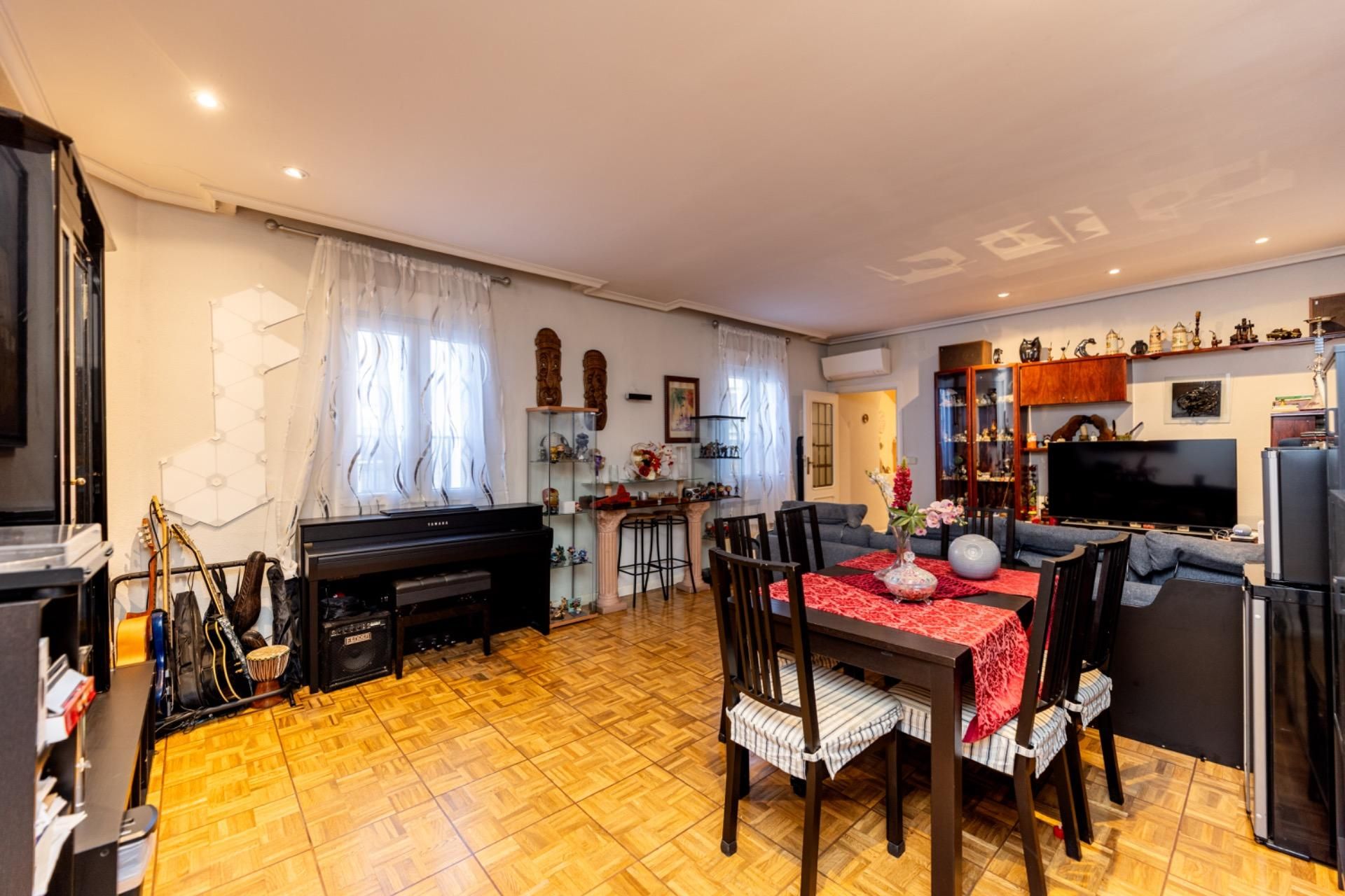 Comedor de Piso en venta en  Madrid Capital con Aire acondicionado, Calefacción y Terraza