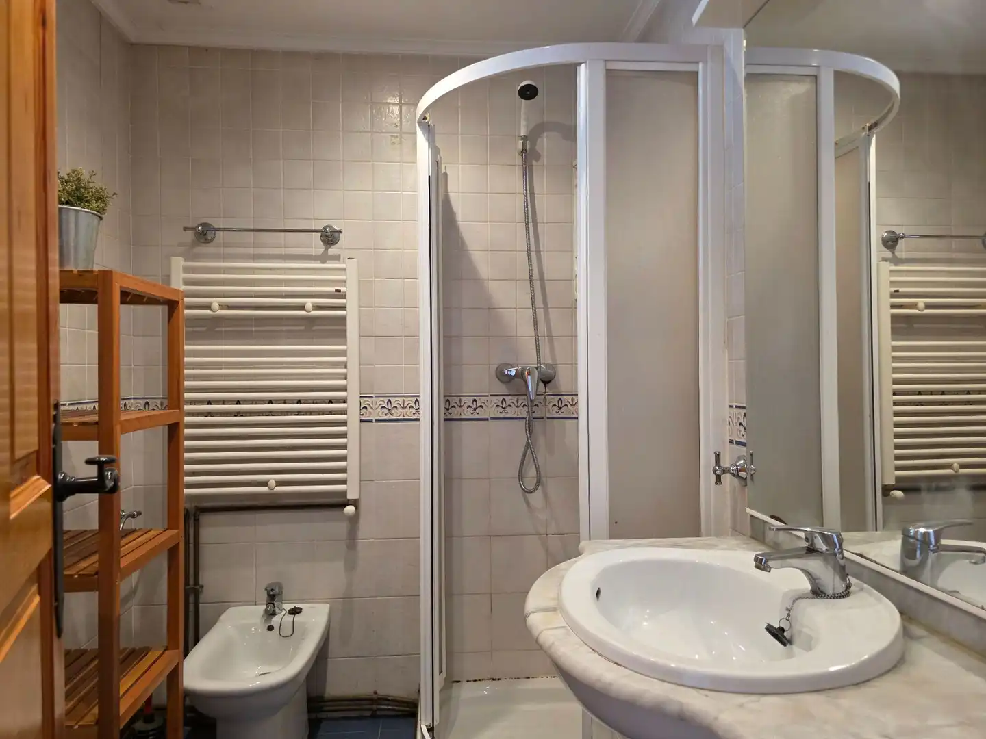 Bathroom of Attic for sale in  Logroño  with Heating