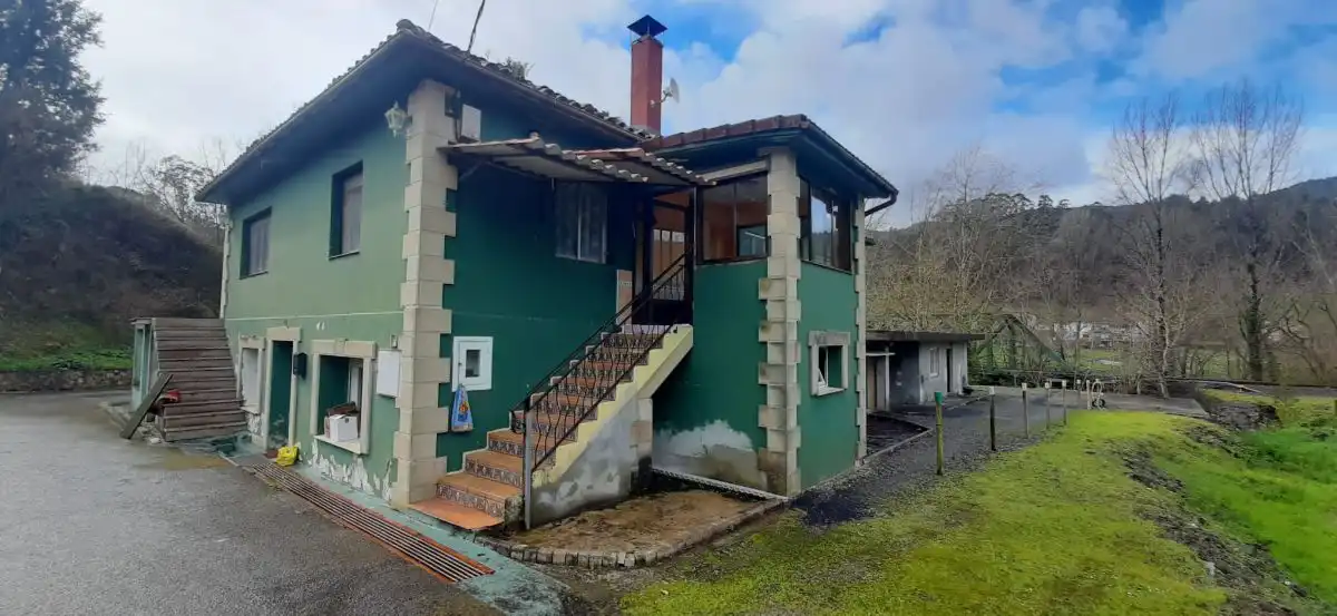 Villa con terrazza in vendita a Rasines, imagen 2