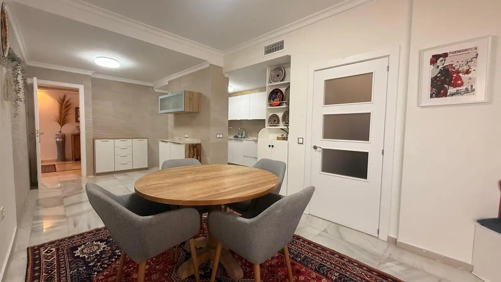 Menjador de Apartament en venda en Fuengirola amb Aire condicionat, Terrassa i Traster