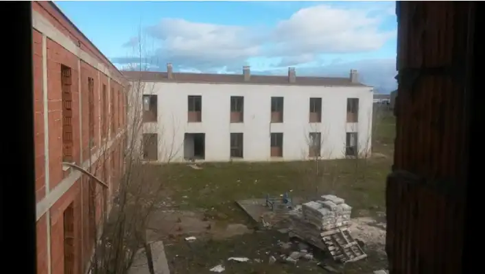 Vista exterior de Edificio en venta en Calzada del Coto