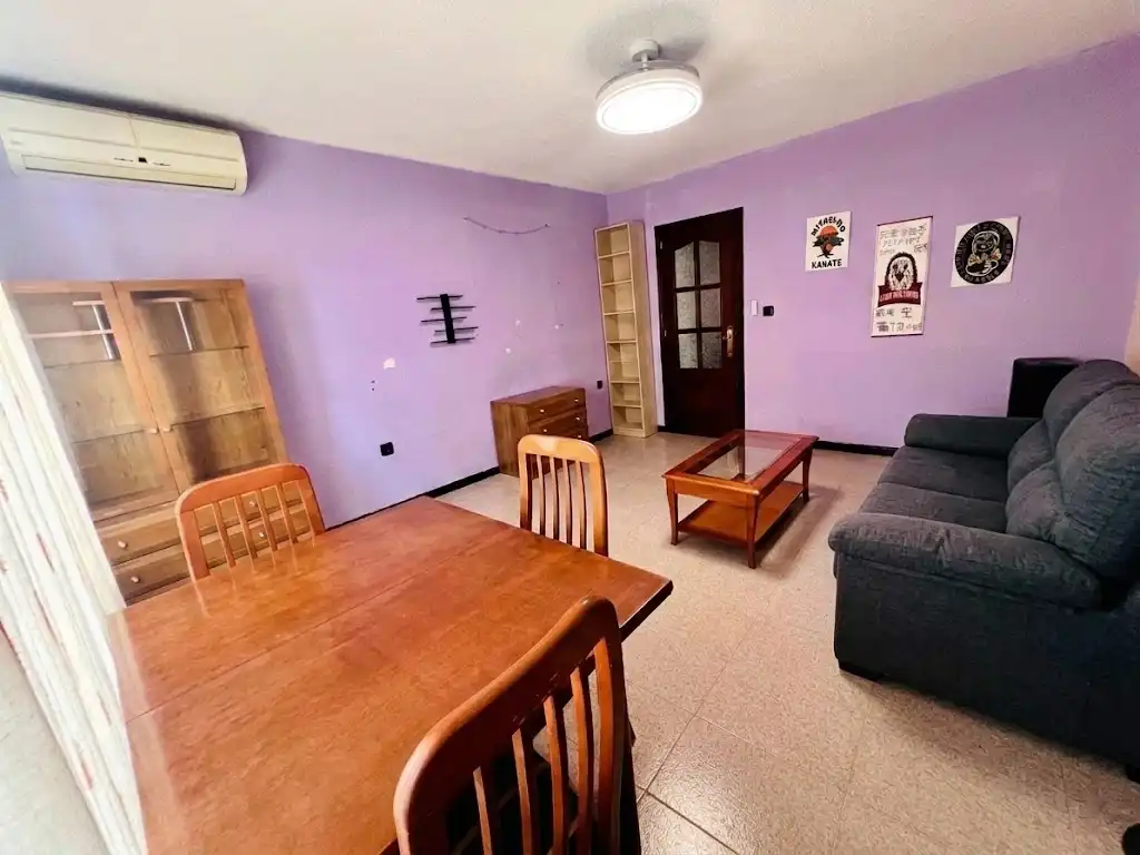 Sala de estar de Piso en venta en Petrer con Balcón