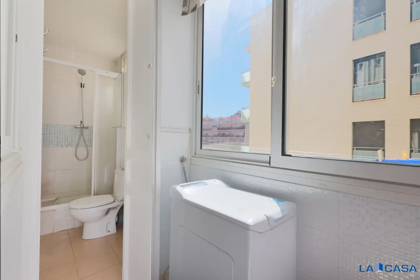 Badezimmer von Wohnung zum Verkauf in Barcelona