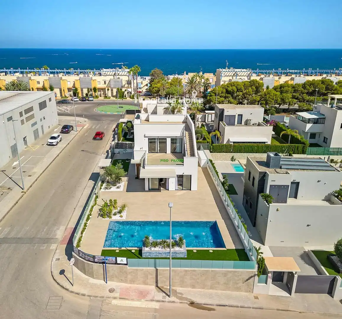 Apartament amb piscina en venda a CALLE ANA MARÍA MATUTE ESQUINA CALLE WENCESLAO FERNÁNDEZ FLORES, imagen 2