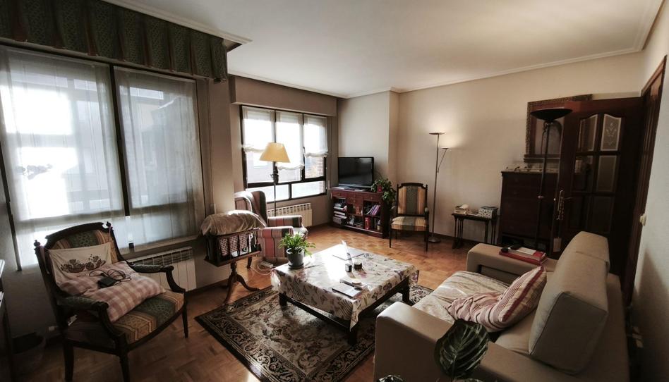 Photo 1 of Flat for sale in Calle Pintor Salvador de Azpiazu, San Martín, Araba - Álava