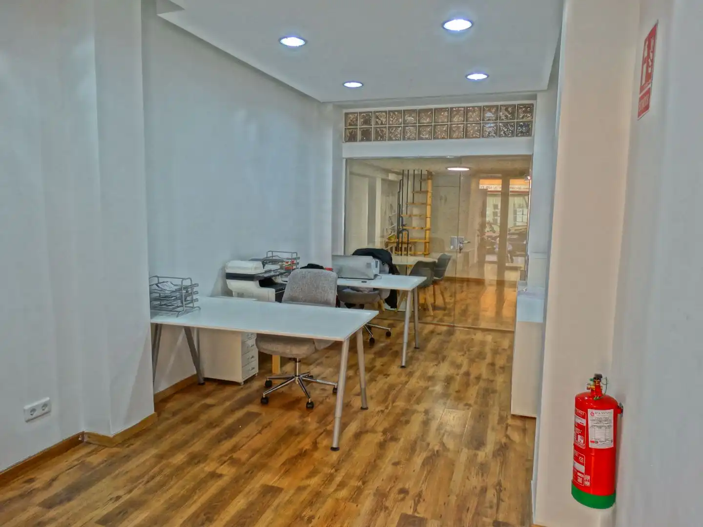 Office for sale in Alicante / Alacant  with Air Conditioner, Heating and Furnished