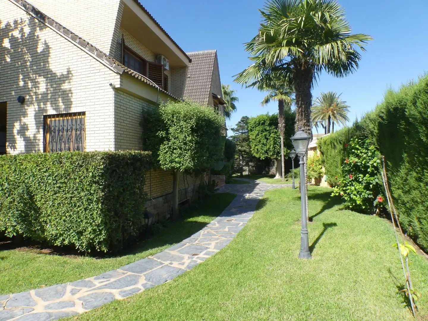 Jardí de Casa o xalet en venda en Godella amb Aire condicionat, Calefacció i Jardí privat