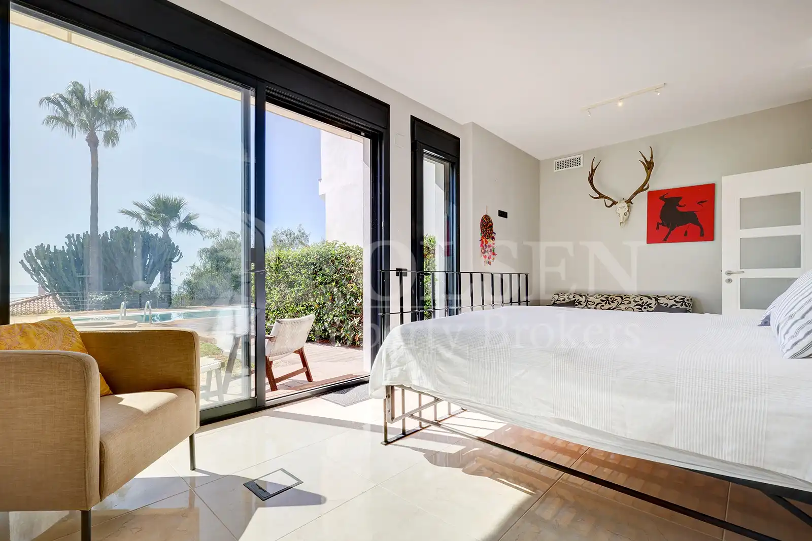 Habitación de Casa o chalet en venta en Estepona con Aire acondicionado, Calefacción y Jardín privado