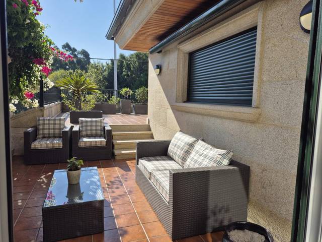 Casa-chalet en Venta en Nigrán centro