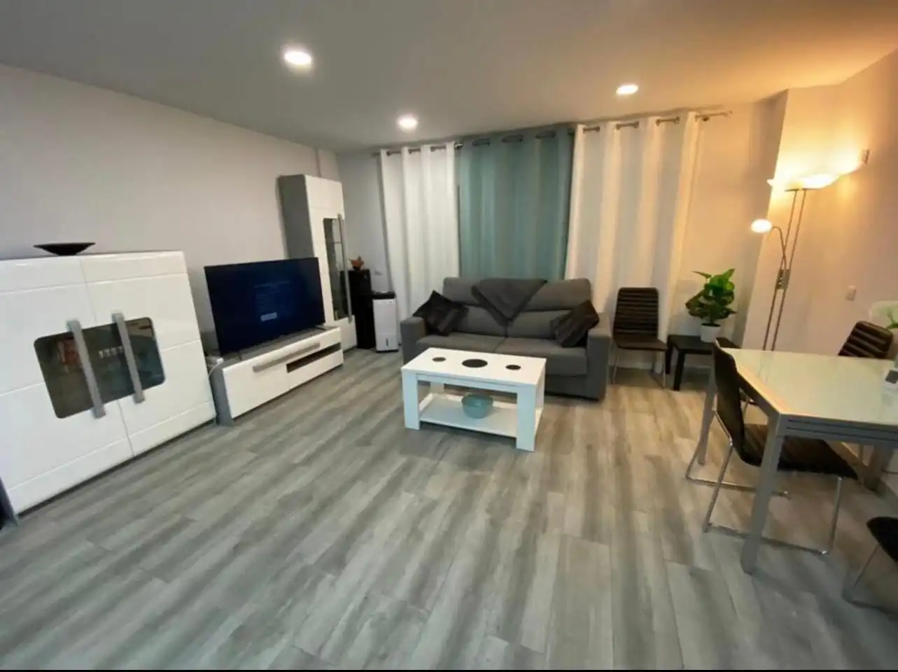 Living room of Apartments for sale in San Miguel de Abona  with Storage room, Furnished and Community pool
