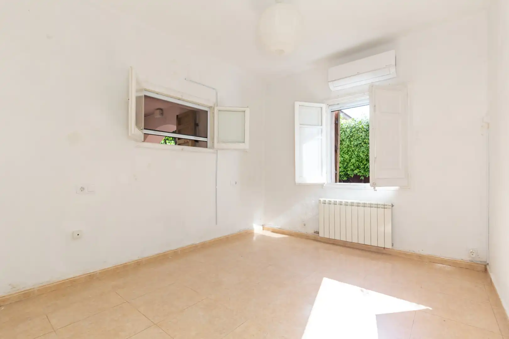 Bedroom of Houses for sale in Sant Cugat del Vallès  with Air Conditioner, Heating and Terrace