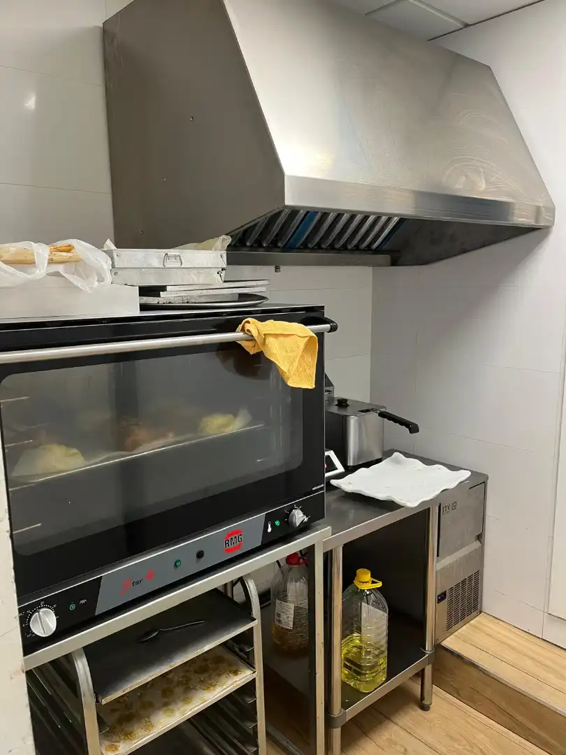 Cocina de Local en traspaso en Tarragona con Aire acondicionado, Calefacción y Terraza