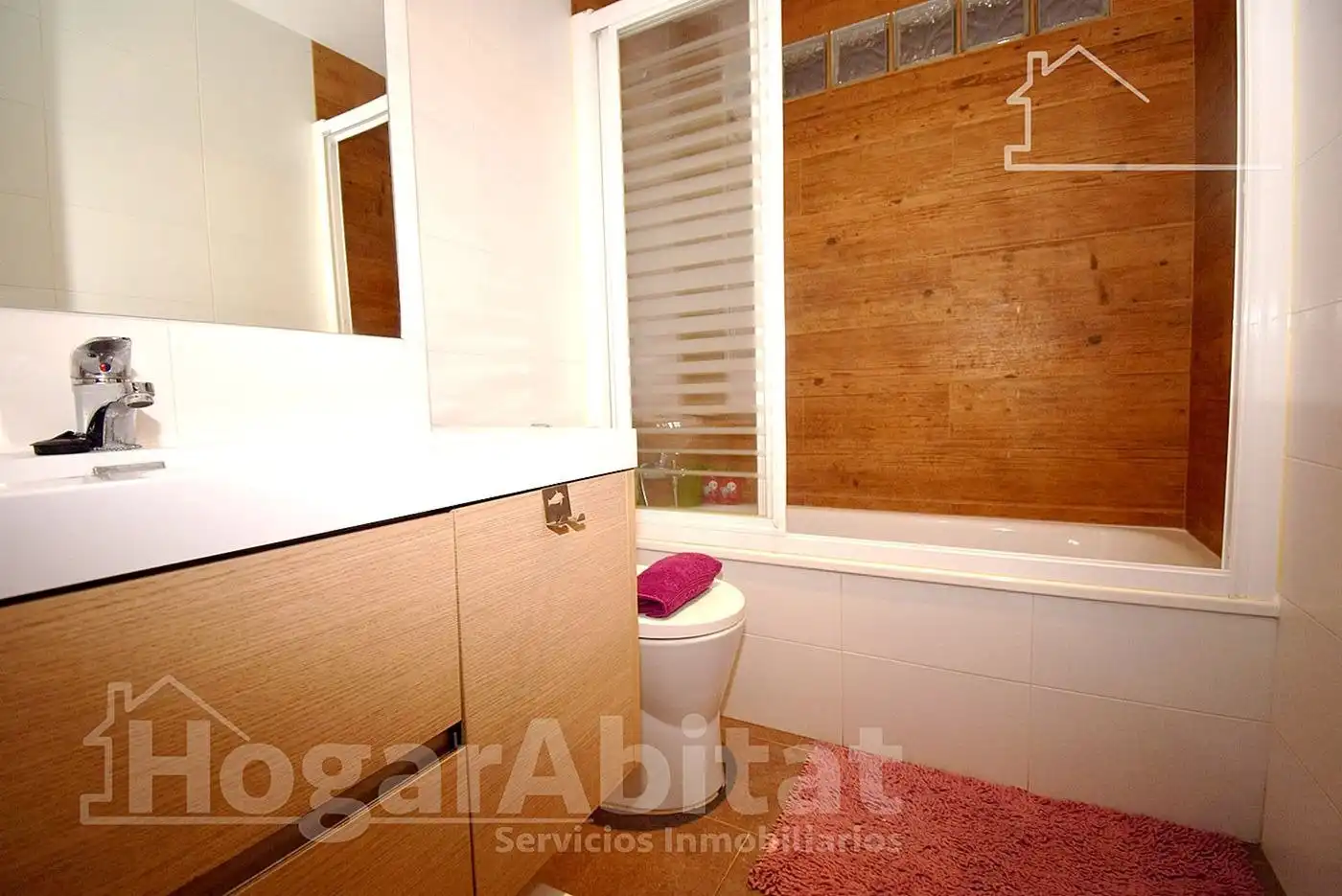Bathroom of Flat for sale in Onda  with Air Conditioner, Terrace and Storage room