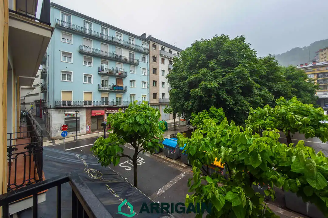 Vista exterior de Piso en venta en Pasaia con Calefacción y Balcón