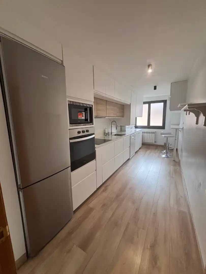 Kitchen of Flat for rent in Oviedo   with Air Conditioner, Heating and Parquet flooring