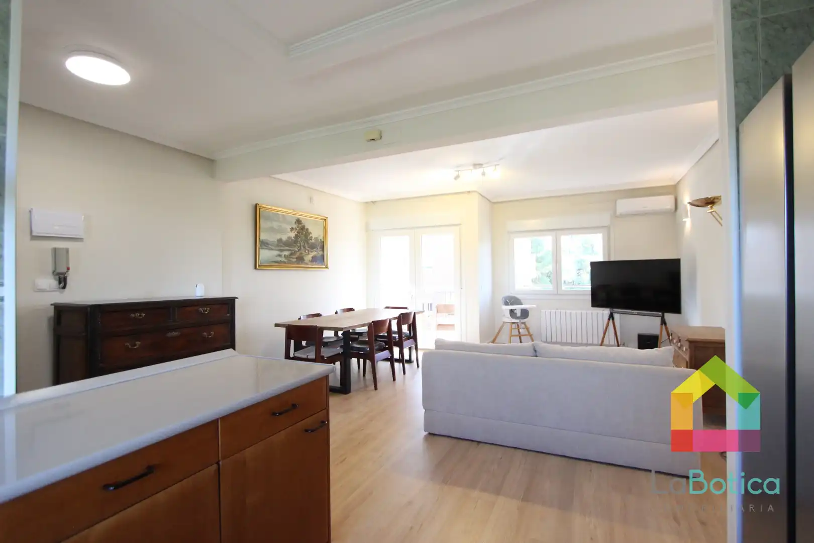 Sala de estar de Piso en venta en Olías del Rey con Aire acondicionado, Calefacción y Terraza