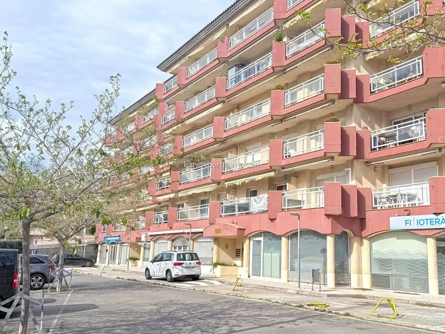 Vista exterior de Piso de alquiler en Roses con Aire acondicionado, Amueblado y Balcón