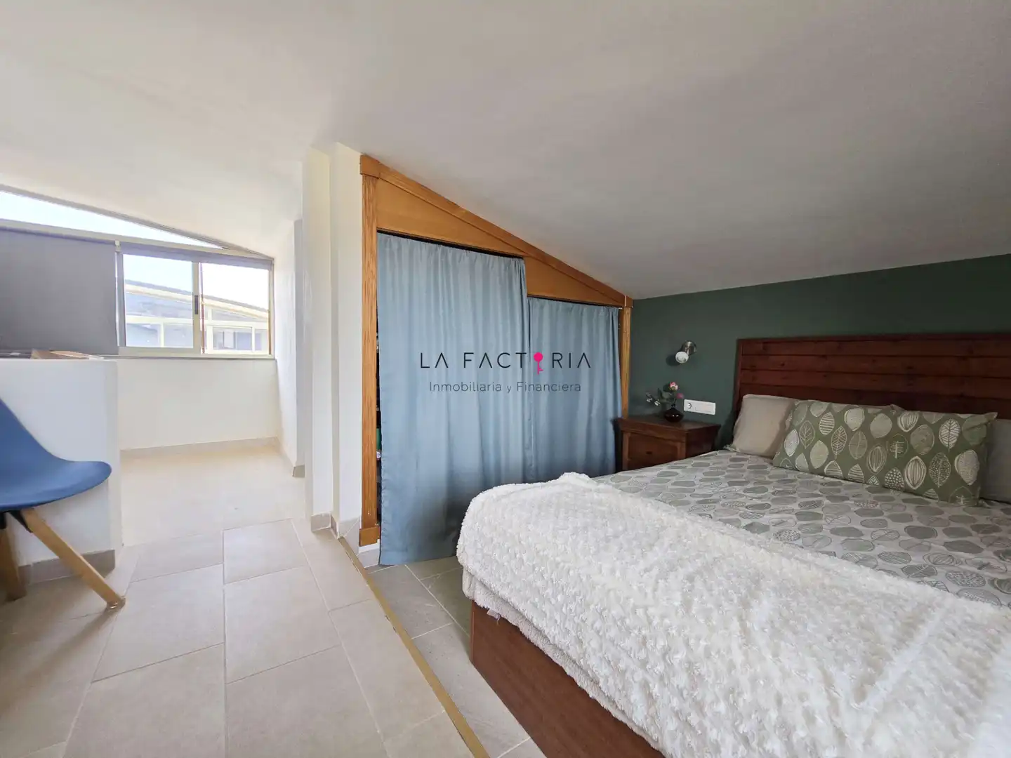 Habitación de Casa adosada en venta en San Miguel de Abona con Jardín privado, Parquet y Terraza