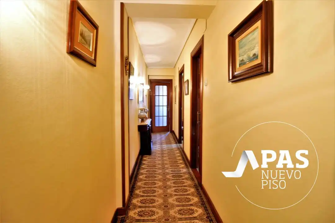 Piso en venta en Santander con Balcón