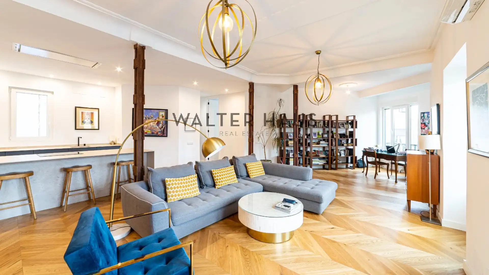 Sala de estar de Piso en venta en  Madrid Capital con Aire acondicionado, Calefacción y Horno