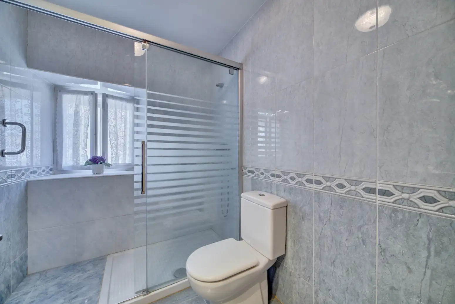 Baño de Casa o chalet en venta en Pueyo / Puiu con Calefacción, Jardín privado y Terraza