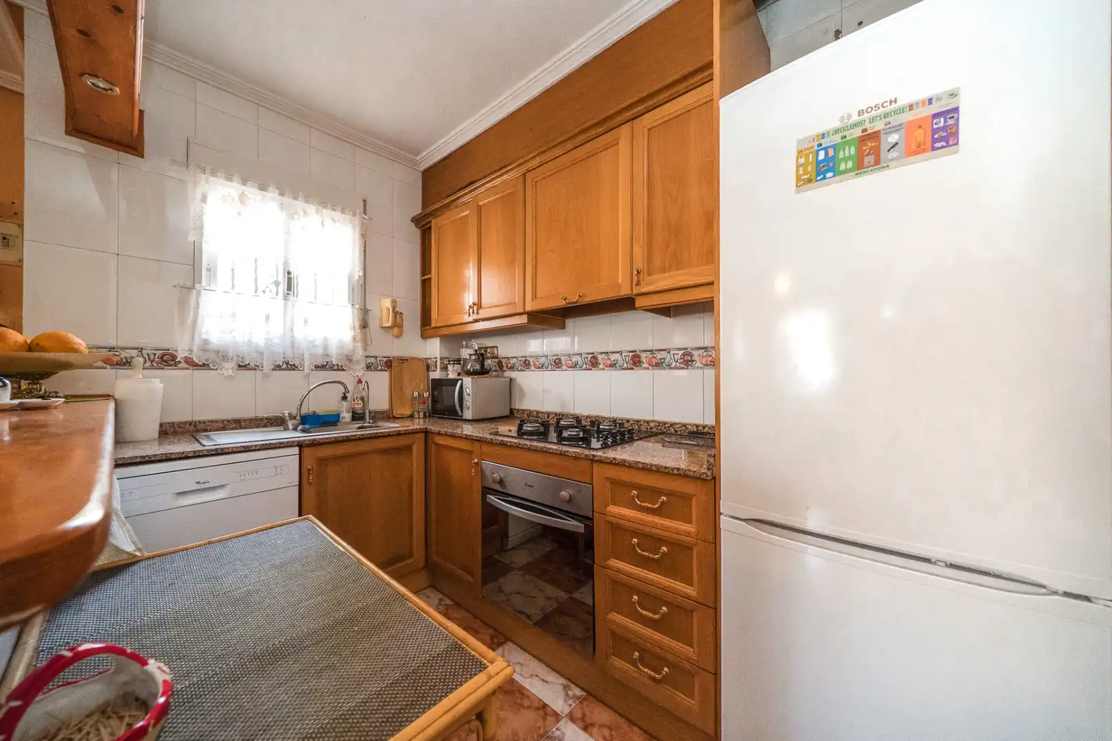 Cuina de Casa o xalet en venda en Orihuela amb Aire condicionat, Terrassa i Piscina