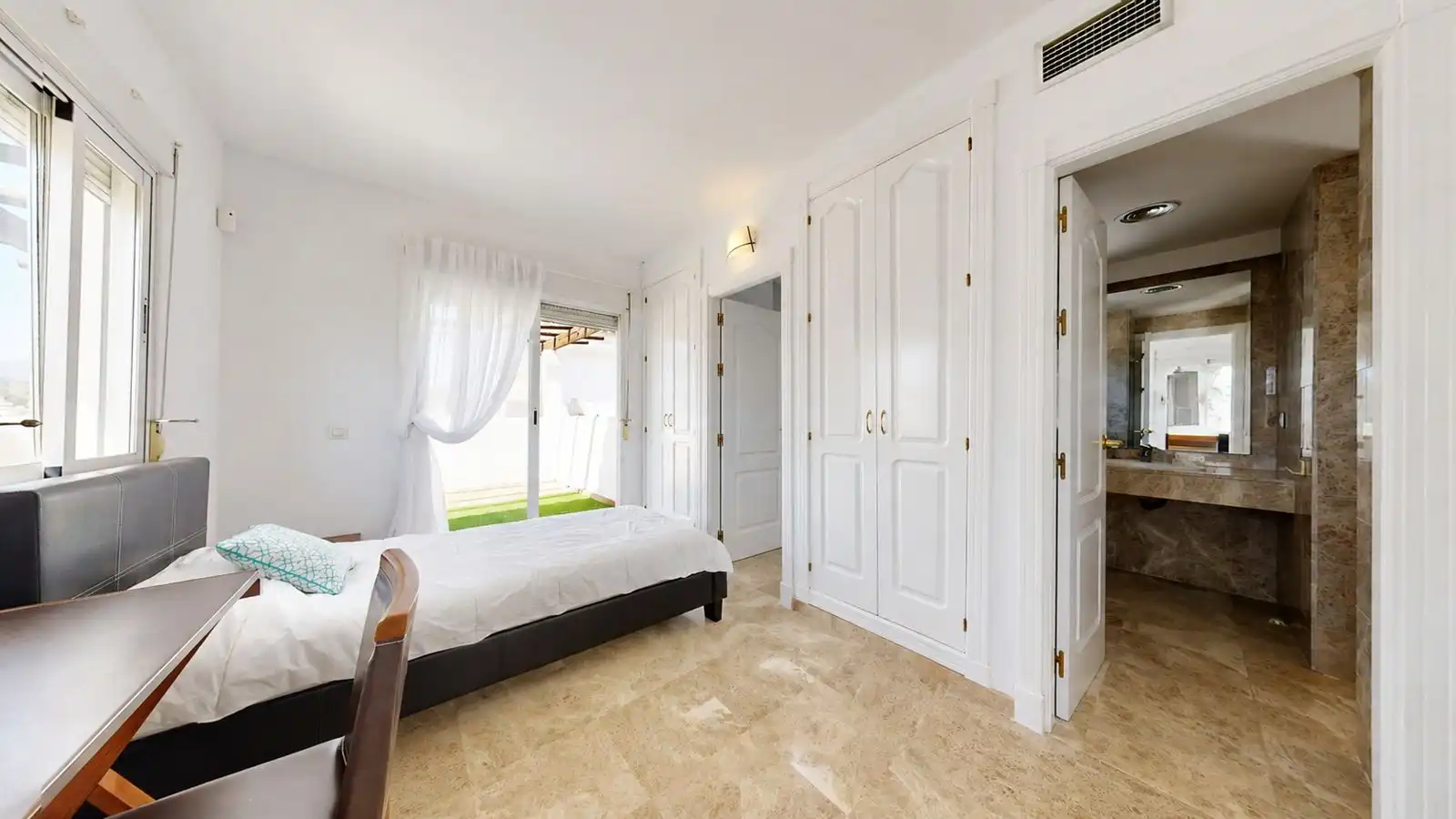 Bedroom of Attic for sale in Marbella  with Air Conditioner, Terrace and Furnished