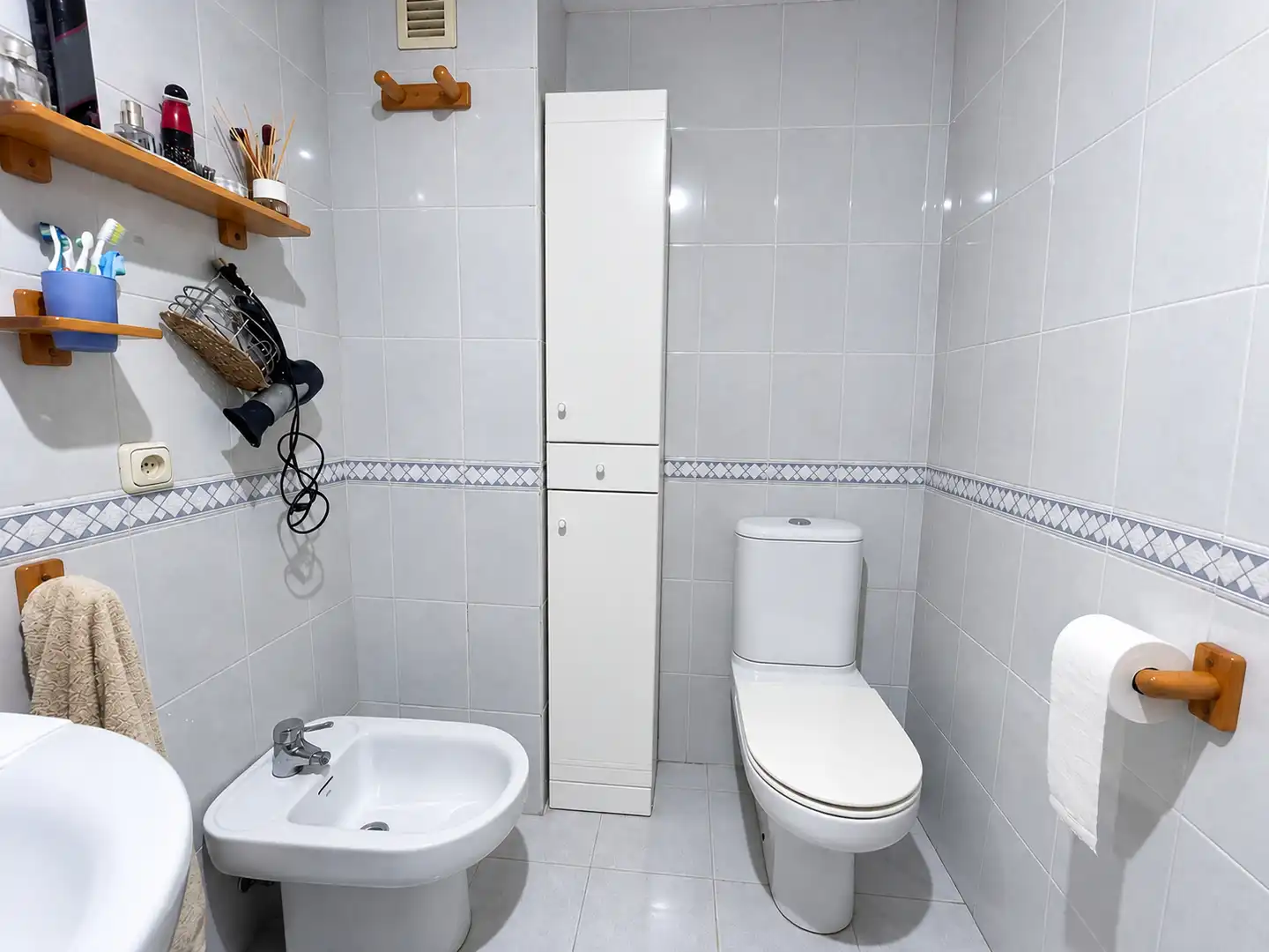 Bathroom of Flat for sale in Patraix