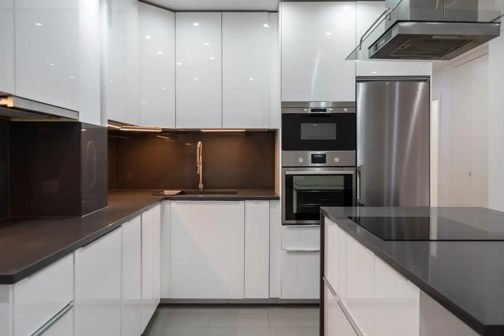 Küche von Wohnung zur Miete in Madrid mit Klimaanlage, Heizung und Terrasse