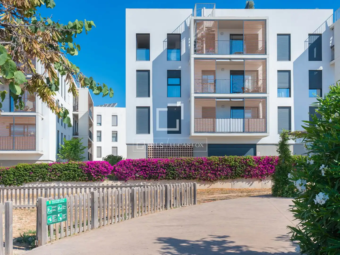 Vista exterior de Piso en venta en Santa Eulària des Riu con Aire acondicionado, Calefacción y Terraza