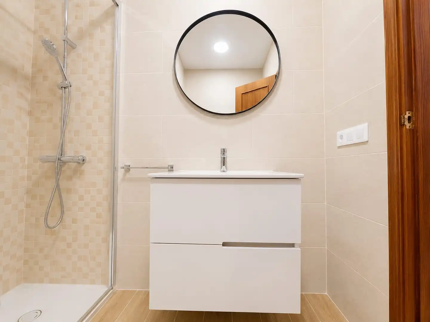 Bathroom of Flat for share in Güímar  with Terrace, Furnished and Oven