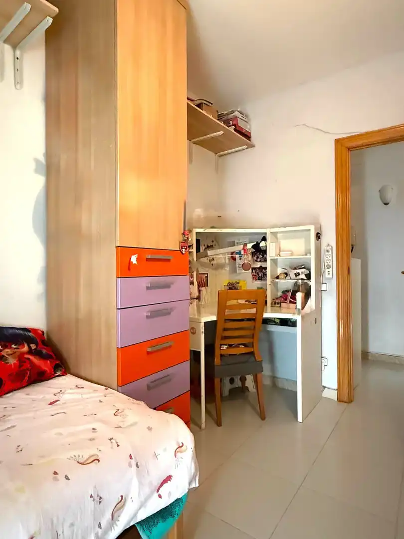 Dormitori de Casa adosada en venda en Sant Boi de Llobregat amb Terrassa i Traster