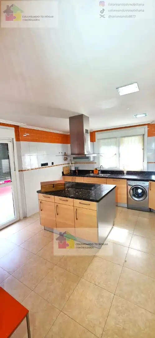 Kitchen of Houses for sale in Sariegos  with Air Conditioner, Heating and Private garden
