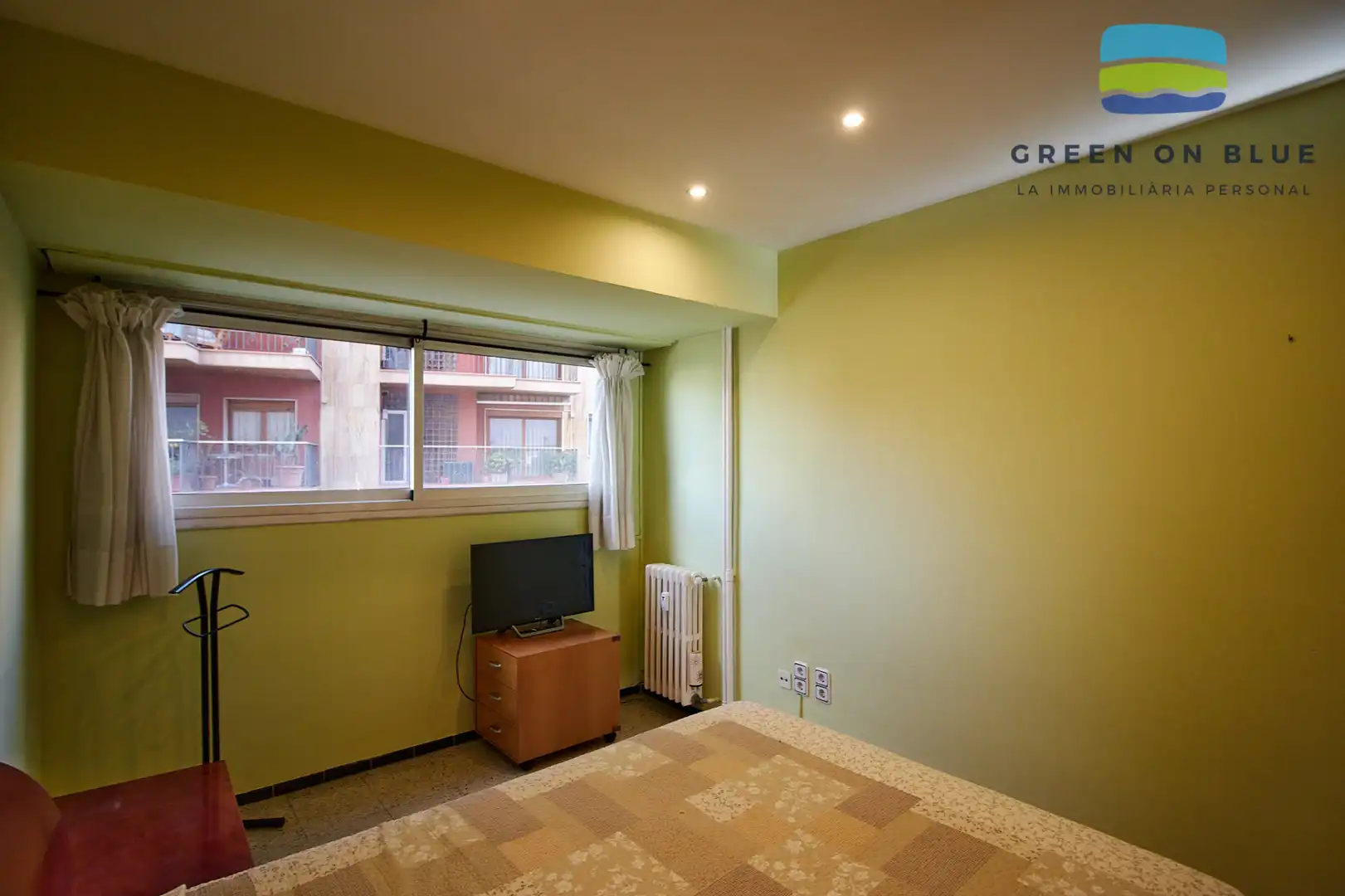 Habitación de Piso en venta en Figueres con Aire acondicionado, Balcón y Alarma