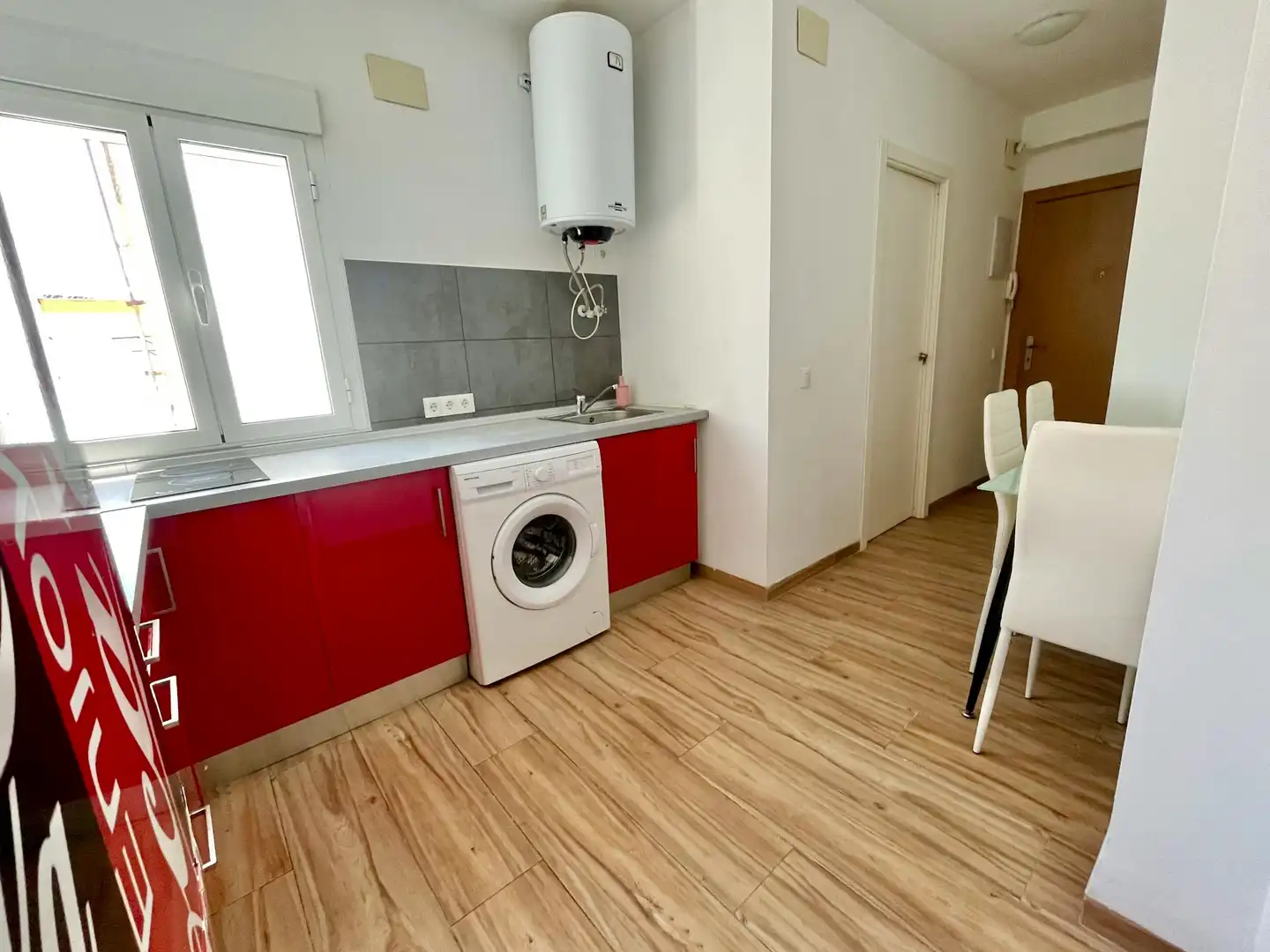 Cocina de Piso para compartir en Sevilla con Amueblado, Lavadora y TV