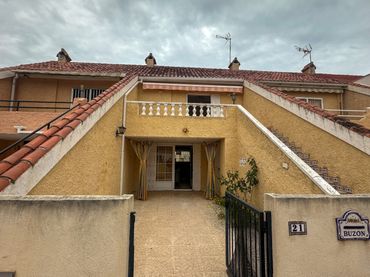 Casa aparellada en venda a Orihuela Costa