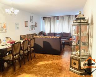 Living room of Flat for sale in  Zaragoza Capital  with Heating, Terrace and Balcony