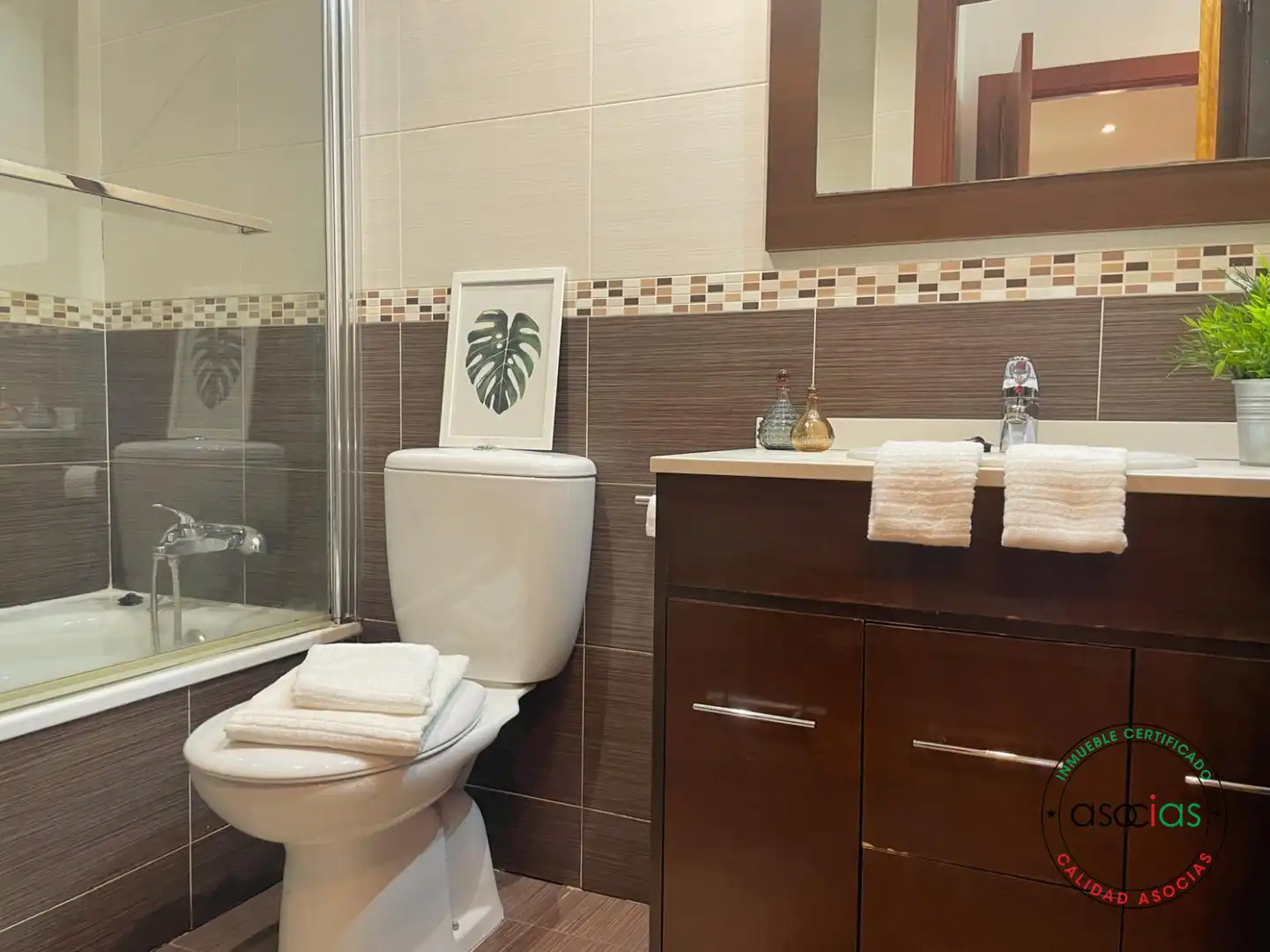 Bathroom of Flat for sale in Gijón   with Heating, Parquet flooring and Storage room