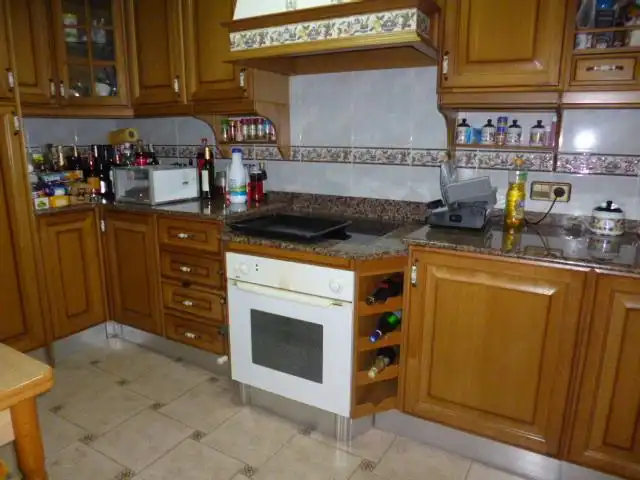 Cuina de Casa o xalet en venda en Tortosa amb Aire condicionat, Calefacció i Jardí privat