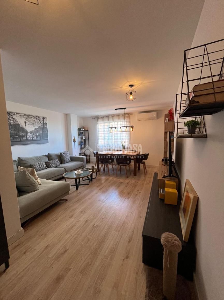 Sala d'estar de Pis en venda en Valdemoro amb Aire condicionat i Traster