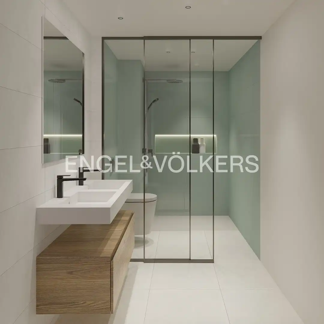 Baño de Apartamento en venta en Torrevieja con Aire acondicionado, Calefacción y Jardín privado